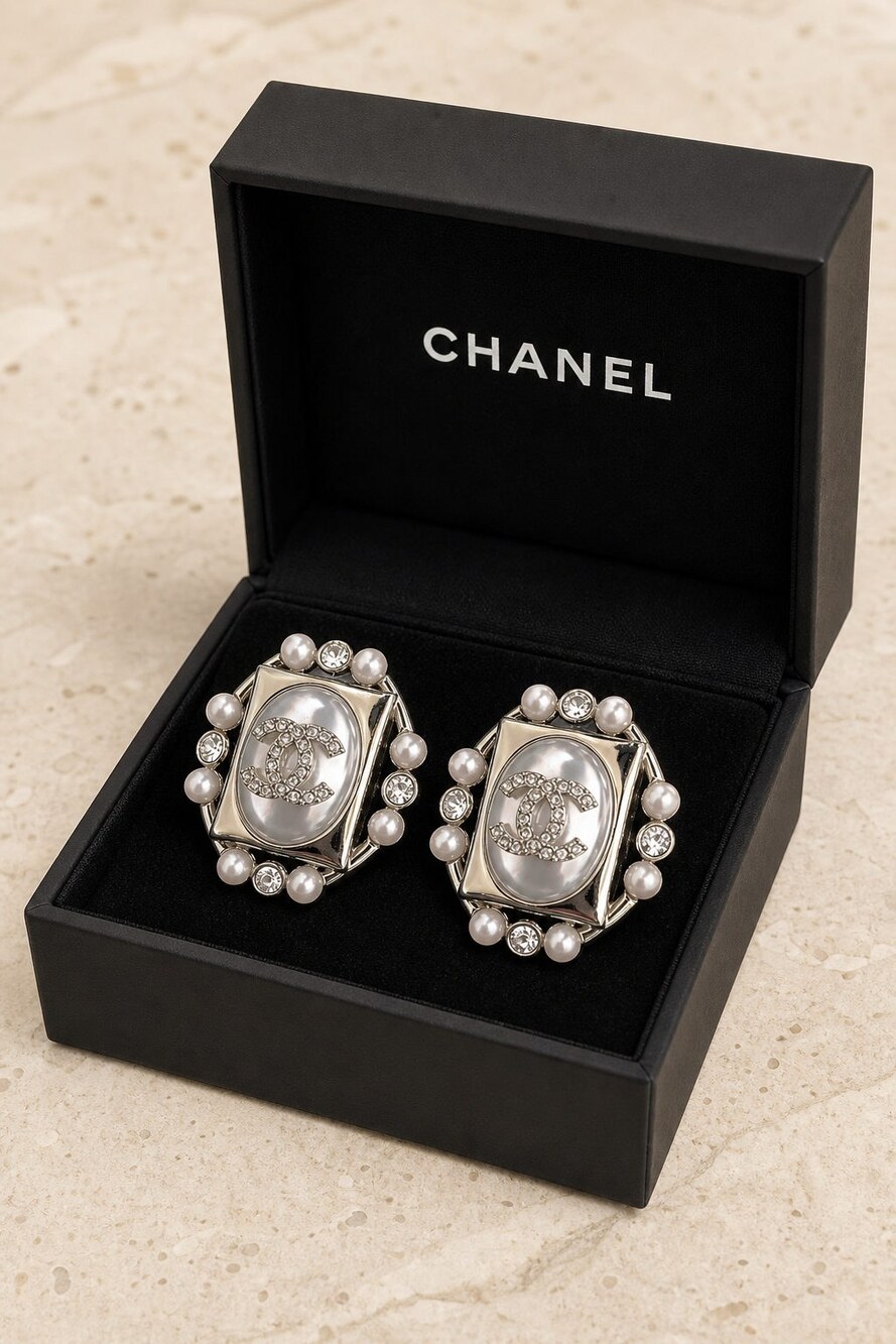 CHANEL Classic Parisian Earrings Style 28 | New with Box - Picture 2 of 9